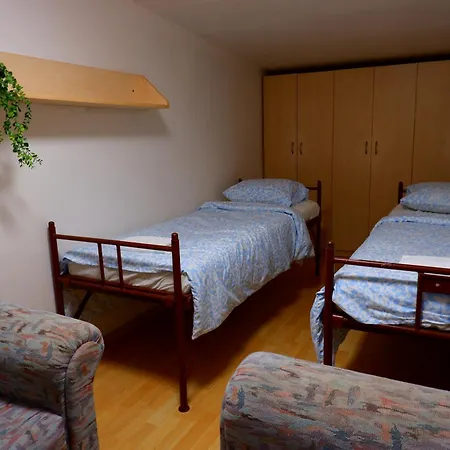 Hostel Turgenevova - Olomoucka A Parkovani