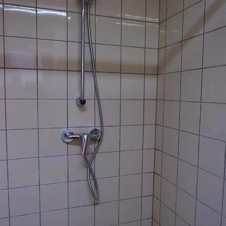 Turgenevova - Olomoucka A Parkovani Hostel *