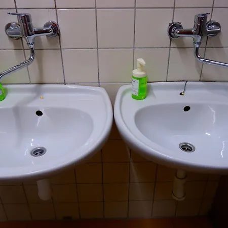 Ostello Turgenevova - Olomoucka A Parkovani Brno