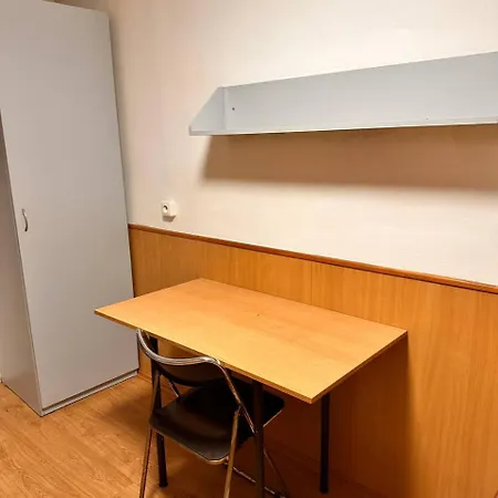Turgenevova - Olomoucka A Parkovani Ostello Brno