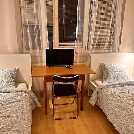 Turgenevova - Olomoucka A Parkovani *