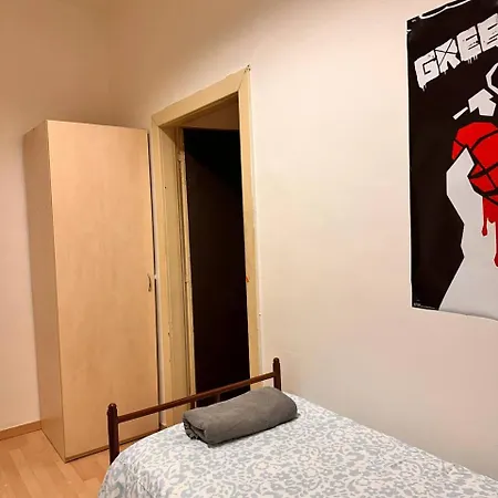 Hostel Turgenevova - Olomoucka A Parkovani Brünn